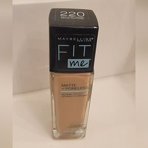 NEW Maybelline 220 fit me matte foundation Natural Beige